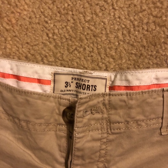 Old Navy Khaki Shorts - Picture 3 of 3